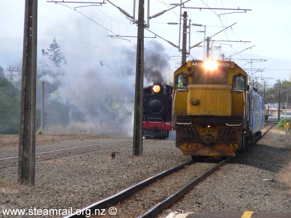Wab 794, Train 200, and a freight train in Feilding